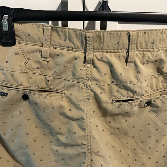 Hurley dri fit shorts - Picture 4 of 5